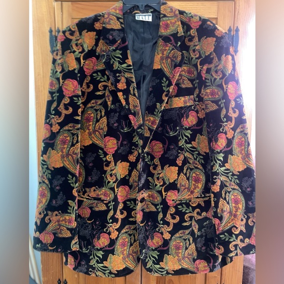 International Male Blazer XL - Picture 3 of 9